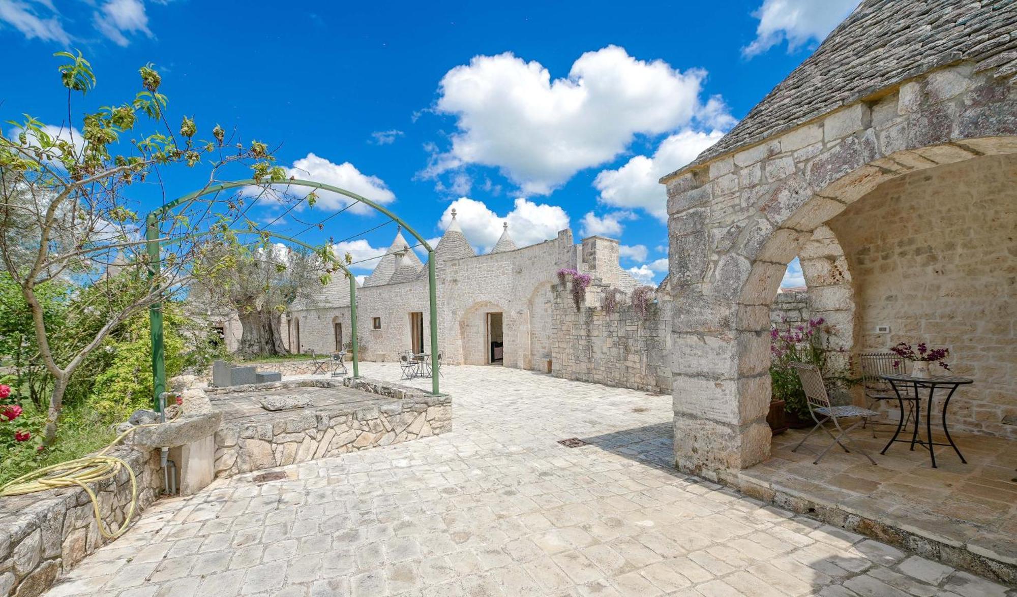 Resort Masseria Cecato Noci Bagian luar foto